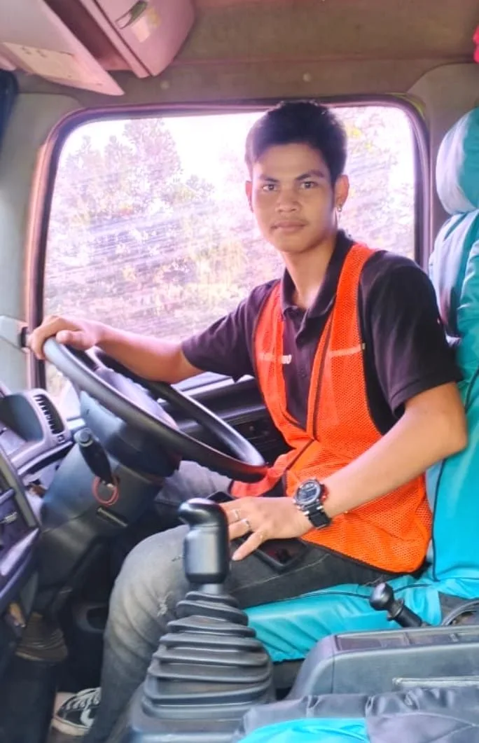 Galeri Pelatihan Dump Truck Tronton 04