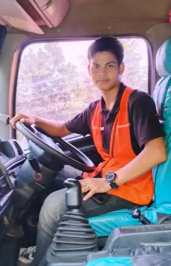 Galeri Pelatihan Dump Truck Tronton 09