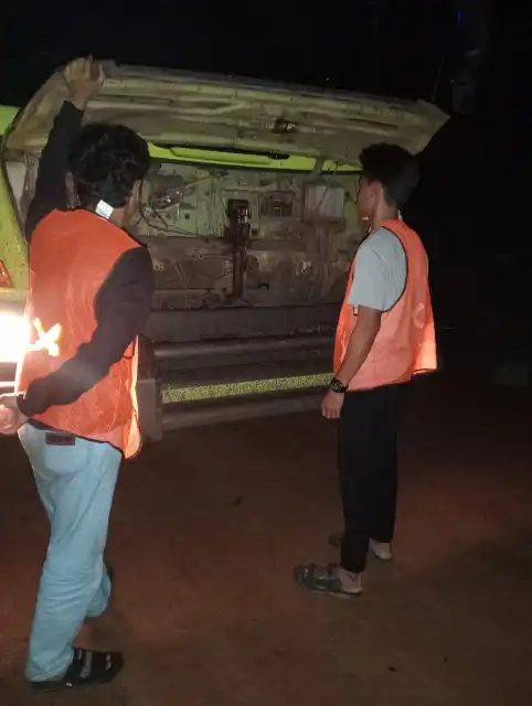 Galeri Pelatihan Dump Truck Tronton 12