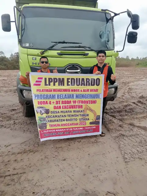 Galeri Pelatihan Dump Truck Tronton 28