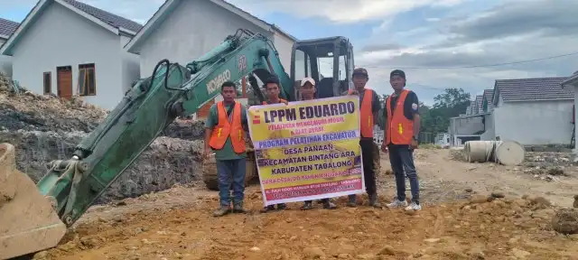 Galeri Pelatihan Excavator 12