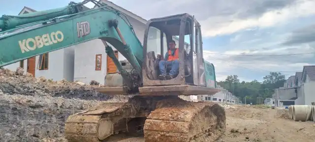 Galeri Pelatihan Excavator 16