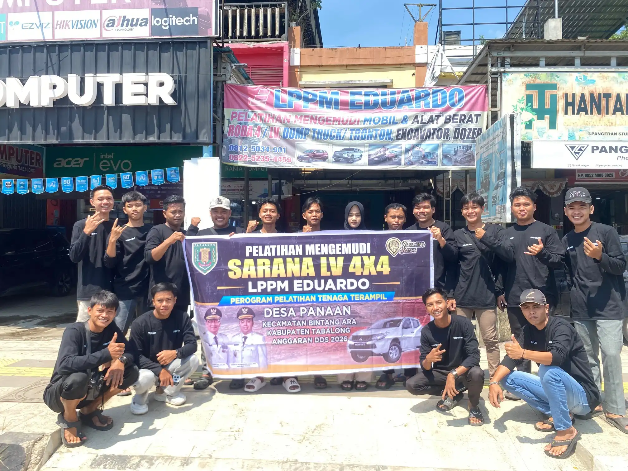 Kebersamaan peserta dalam kegiatan pelatihan Sarana LV 4x4