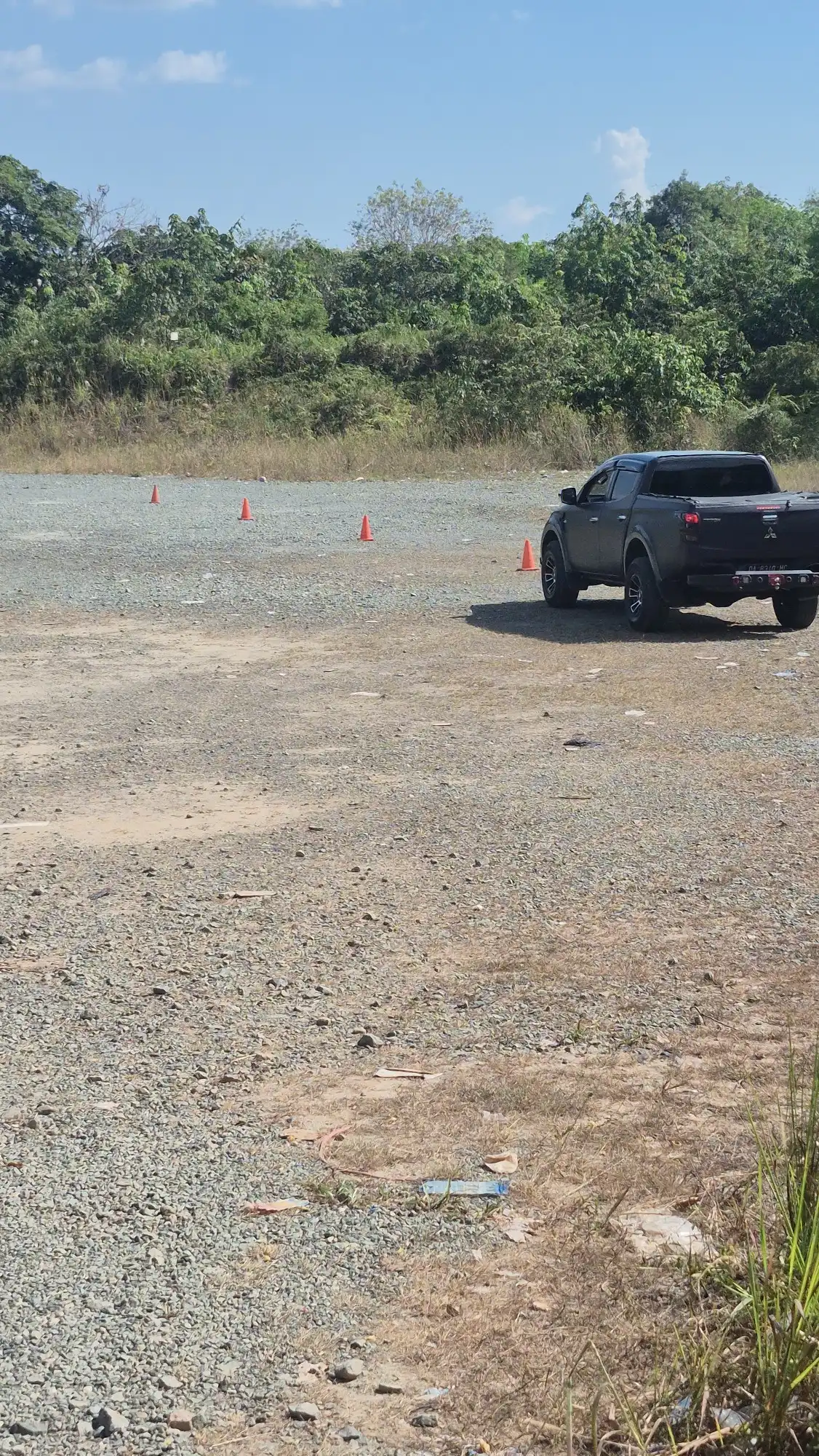 Pendampingan peserta di dalam kabin kendaraan LV 4x4